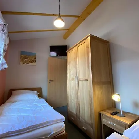 N5 Eingezaeuntes Mit Ebenerdiger Dusch By Interhome