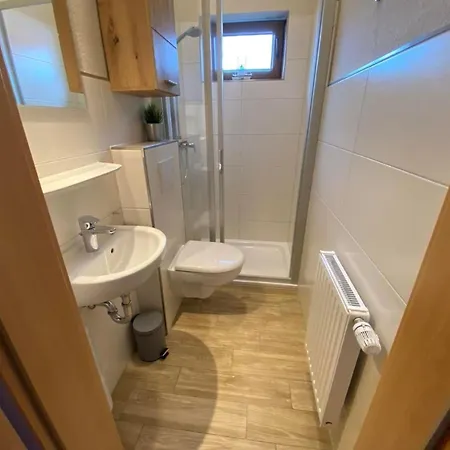 N5 Eingezaeuntes Mit Ebenerdiger Dusch By Interhome