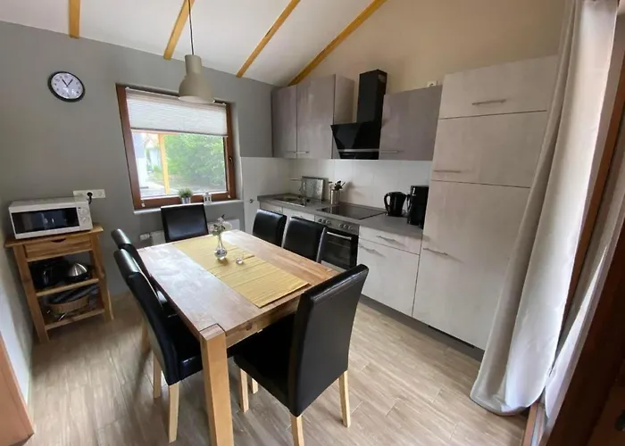 N5 Eingezaeuntes Mit Ebenerdiger Dusch By Interhome