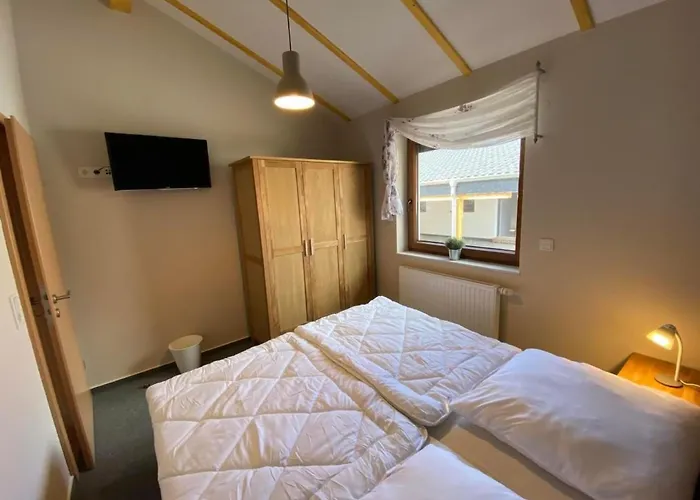 N5 Eingezaeuntes Mit Ebenerdiger Dusch By Interhome * Grosswurden